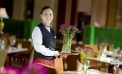 餐前检查工作没有做好，才会忙得顾此失彼员工不能胜任本职工作，店长跑前跑后弥补下属的过失【重庆最有名的火锅底料】
